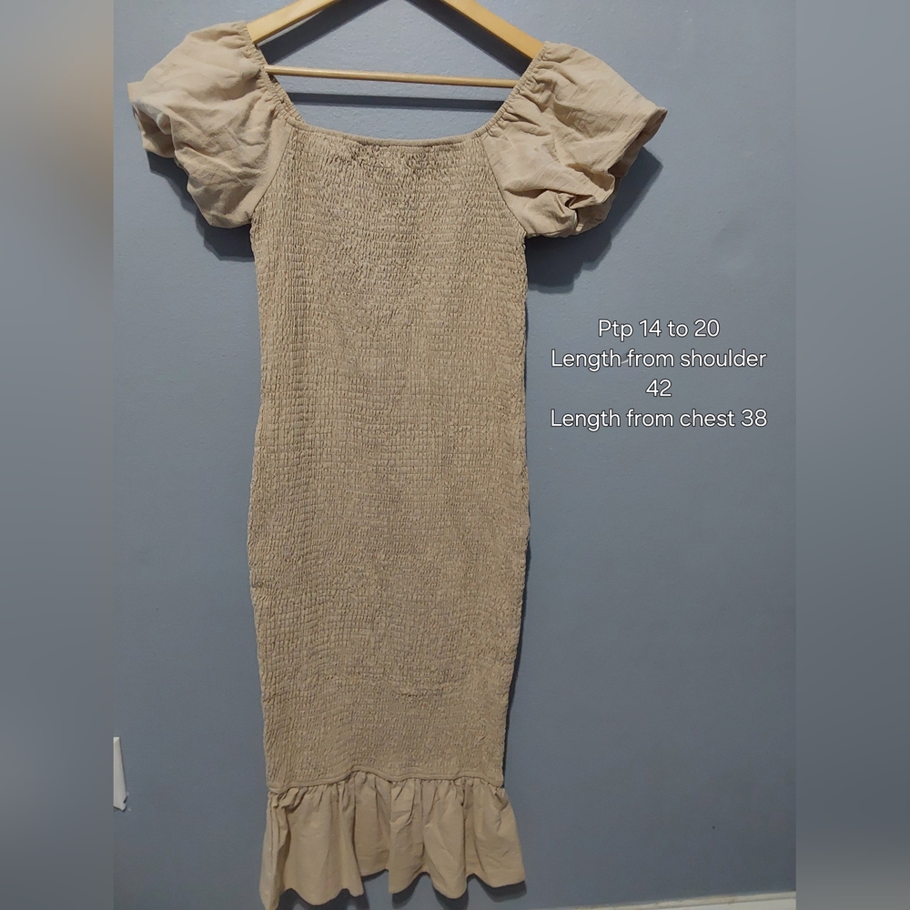 💚Simple Beige Puff Sleeve Dress
